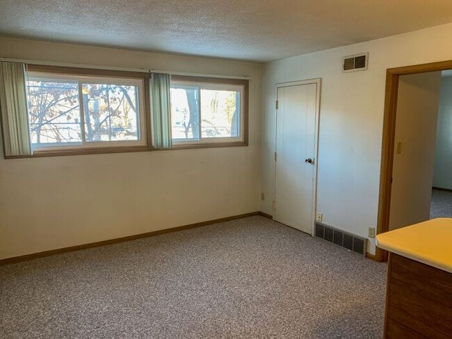 Photo - $995 | 1 Bedroom, 1 Bathroom Apartment | C...