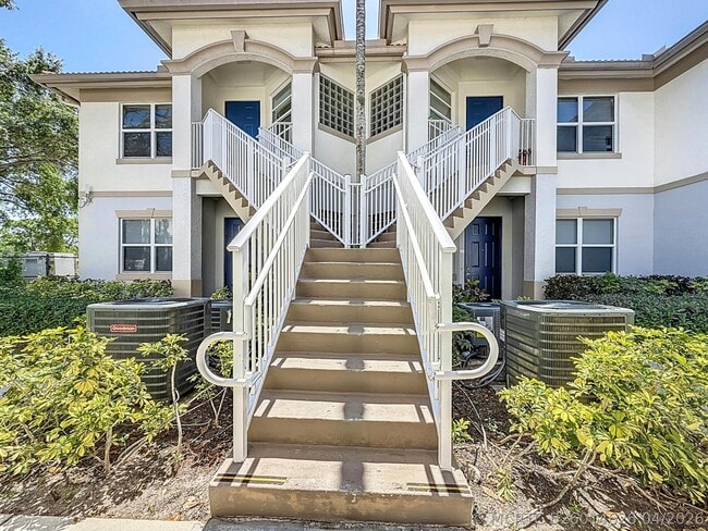 Building Photo - 3180 N Haverhill Rd Unit 102
