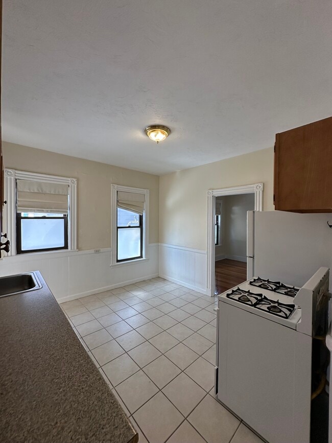 Photo - 17 Cushman Rd