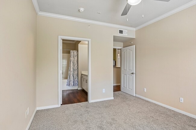 Skyview West Apartments