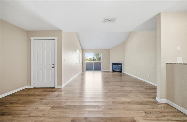 Photo - 1019 Dornajo Way