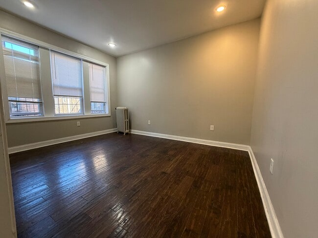 Photo - 158 Bergen Ave Unidad 43