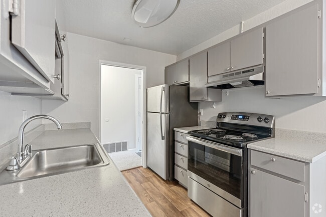 1BR, 1BA - 681SF - Kitchen
