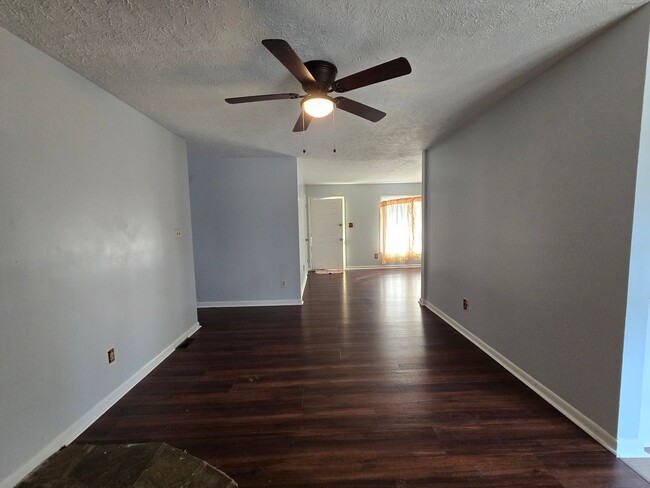 Photo - 6758 Seaford Dr