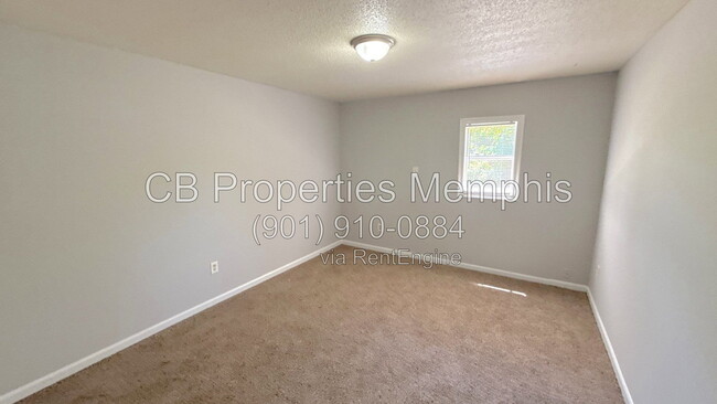 Photo - 5655 Myers Rd