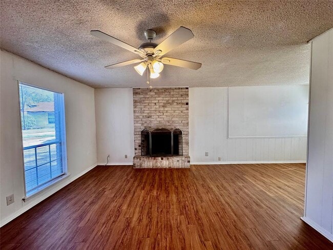 Photo - 4703 Sagebrush Trail