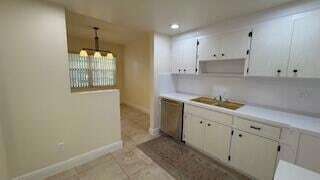 Photo - 100 Stratford H Unit 1000