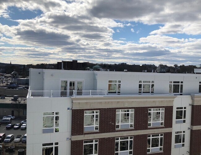 Photo - 18 Cliveden St Unit 604