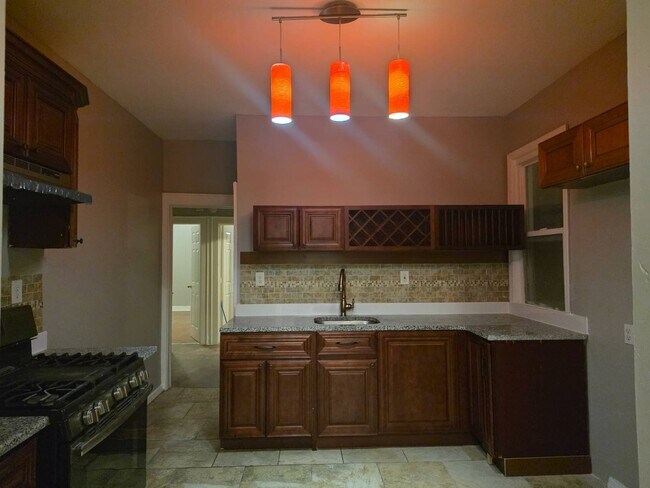 Photo - 349 Lyons Ave