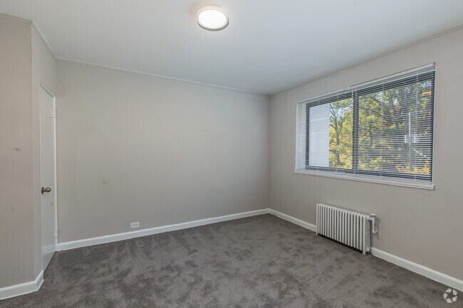 1HAB, 1BA - 650 ft² - Parkway Gardens Apartments
