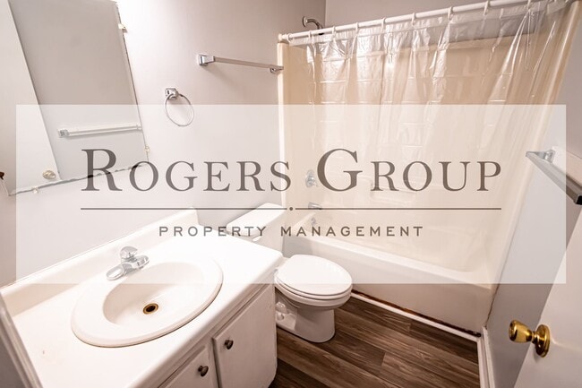 Photo - #103*** - 104-106 Holly Ct Duplex Unit 106 Holly Ct