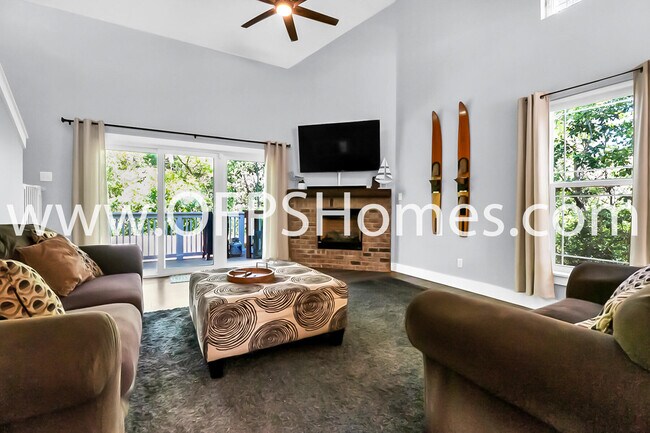 Photo - 712 Cypress Dr