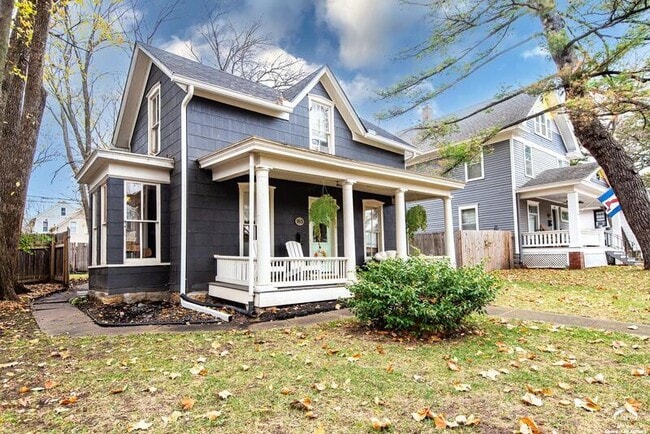 Photo - 915 Alabama St