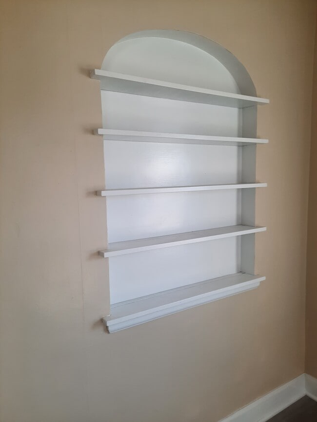 Photo - 226 E 5th Ave