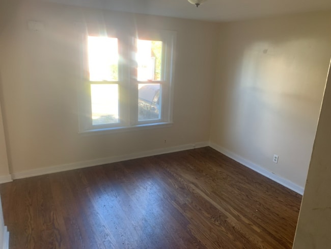 Photo - 8616 Oakcrest Rd