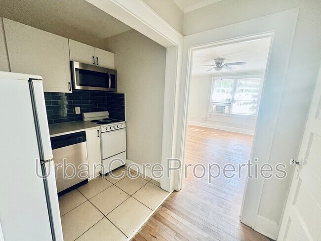 Photo - 360 13th Ave NE Unit #25