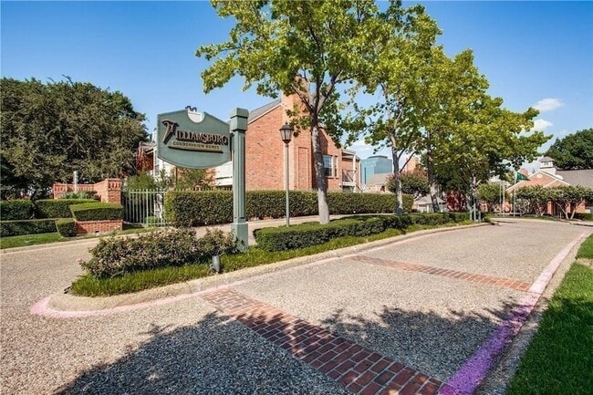 Photo - 12660 Hillcrest Rd Apartment