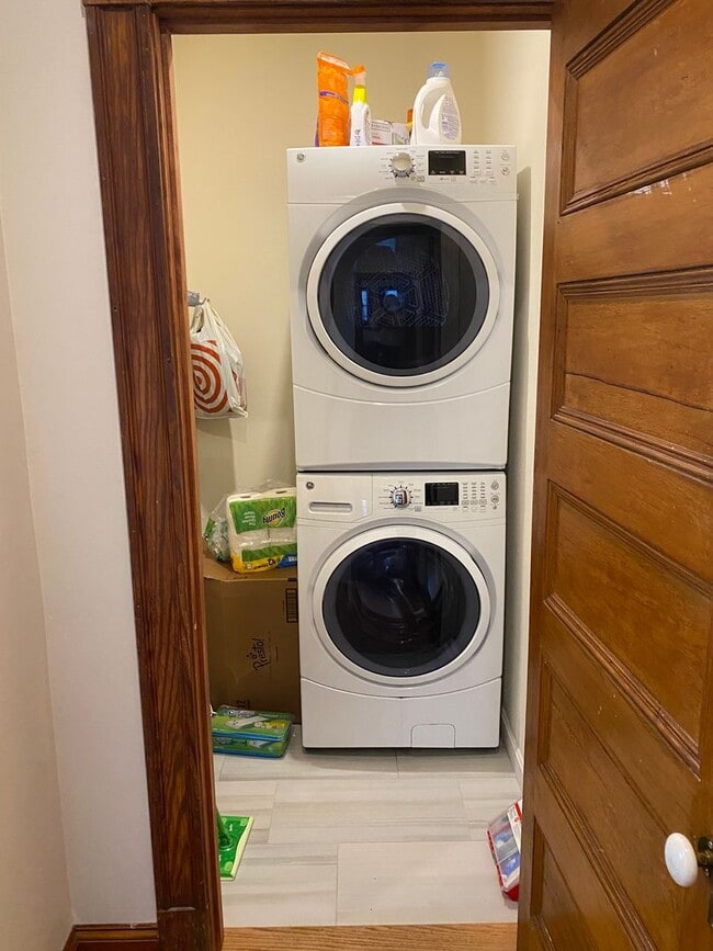 Photo - No Brokers Fee, Central Mission Hill Location. In-Unit Washer and Dryer.