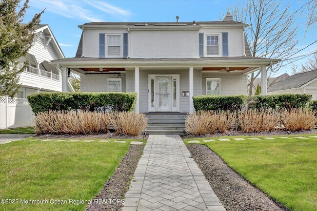 Photo - 1049 Norwood Ave House