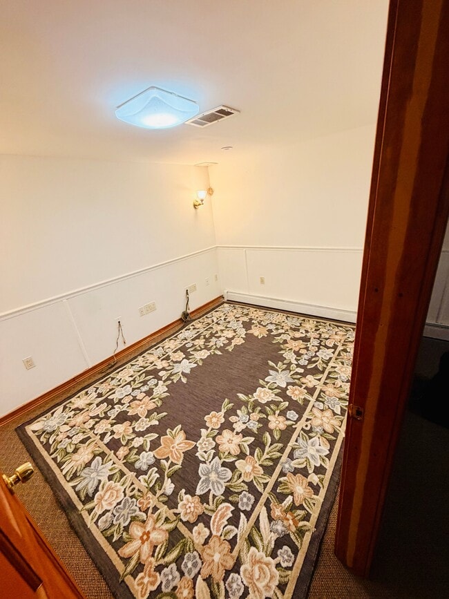 5 Witmer Ct