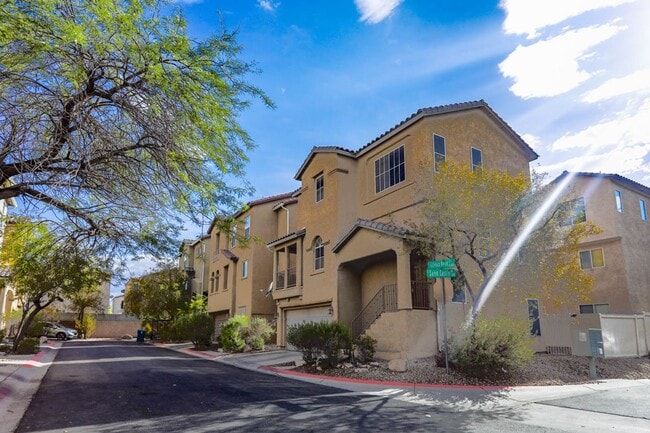 Photo - Beautiful 3 Bed Home With 3 Full Baths And...