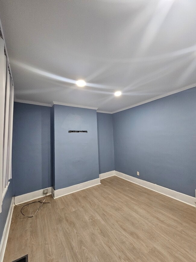 Photo - 313 Stratmore St