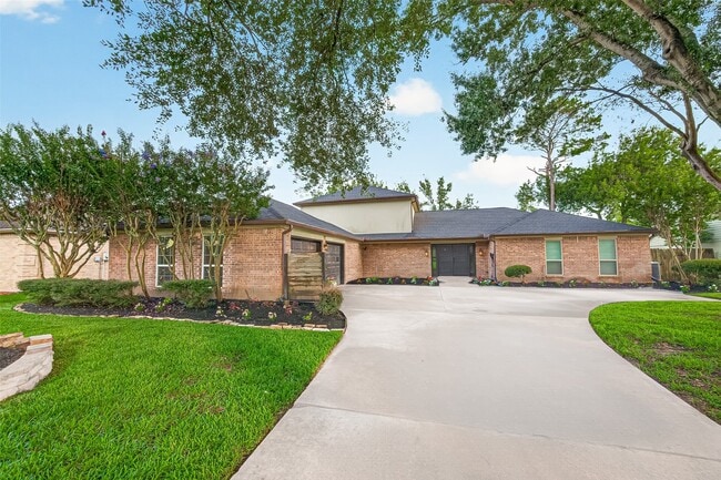 Photo - 2103 Winged Foot Dr