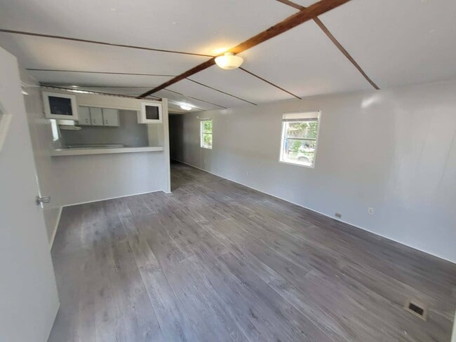 Building Photo - 109 Embert Ln