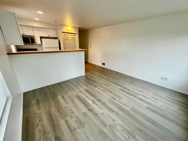 Photo - 937 N 86th St Unit 201