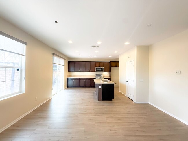 10816 Lotus Dr