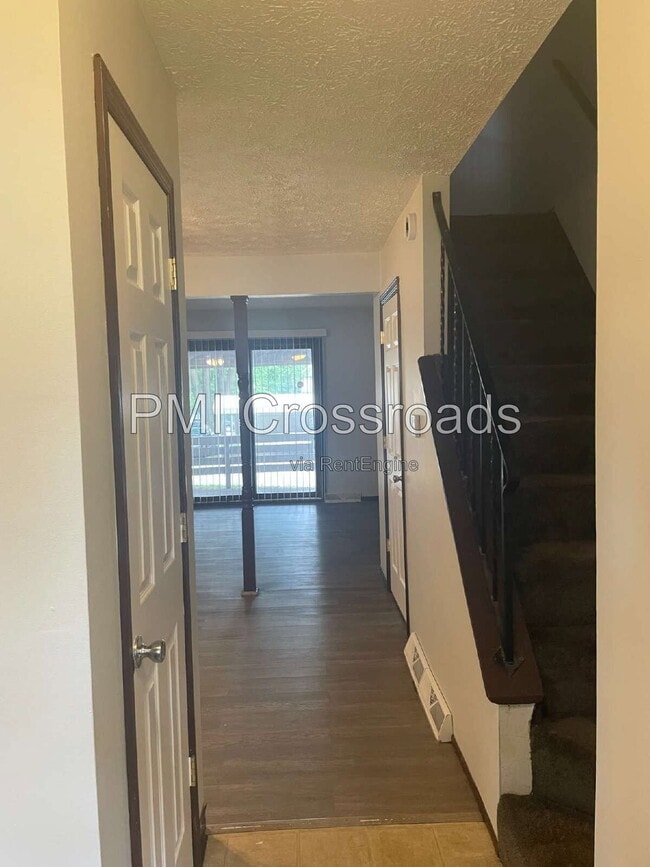 Photo - 2805 Kipling Ave NW