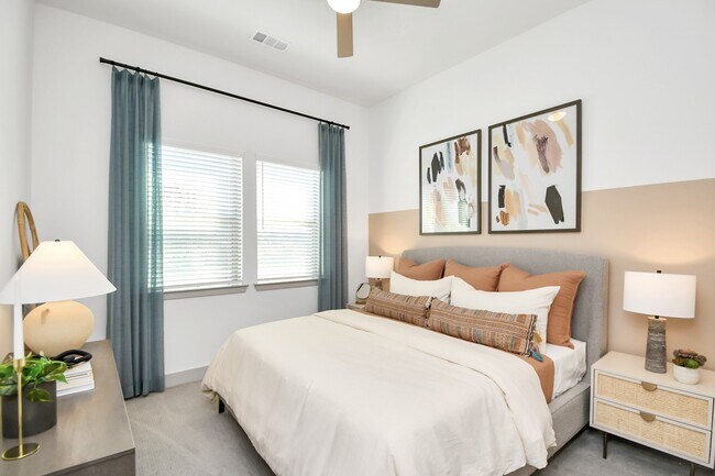 Photo - 1617 Enid St Unit 231