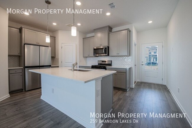 Photo - 259 Brandon Lks Dr