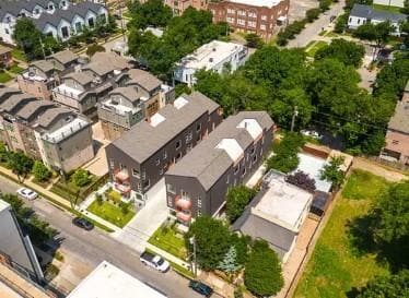 Photo - 4001 Roseland Ave