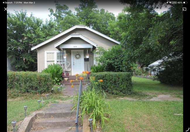 Building Photo - 609 N Oklahoma Ave