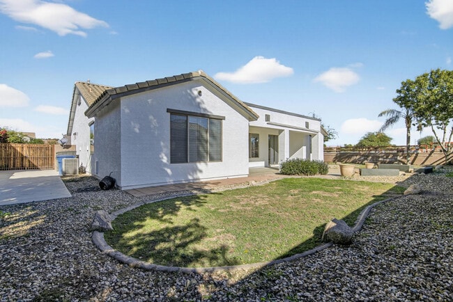 Photo - 18711 E Raven Dr