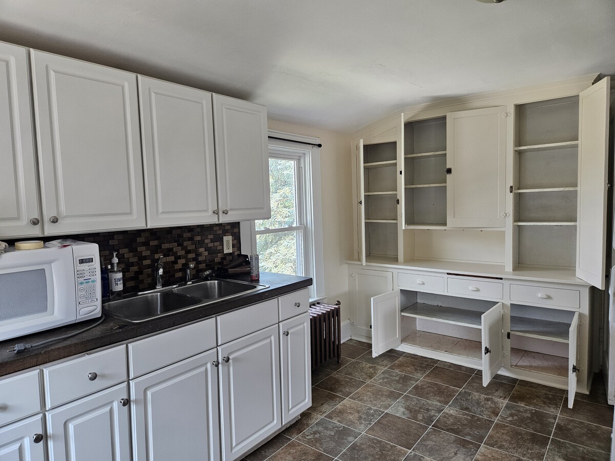 Photo - 210 N Church St