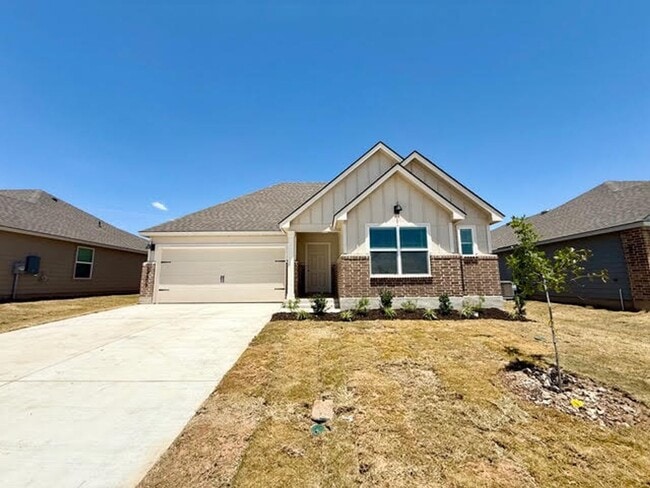 Building Photo - 12405 Trogdon Rd Rental