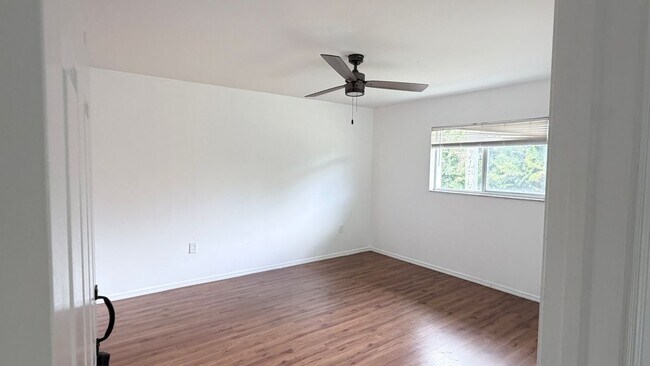 Photo - 148 Cypress Way E Unidad 8