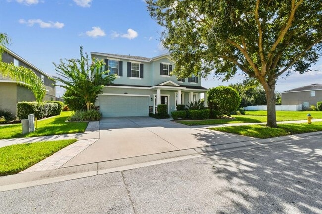 12320 Fairlawn Dr