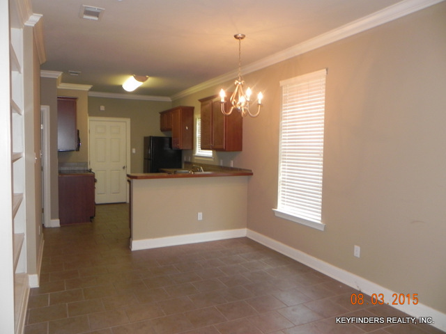 Three Bedroom Townhouse in Gated Community... - Three Bedroom Townhouse in Gated Community...