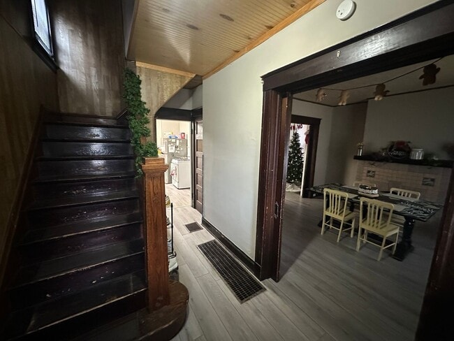 Photo - 5 Bedroom House Located In Clifton Near UC...