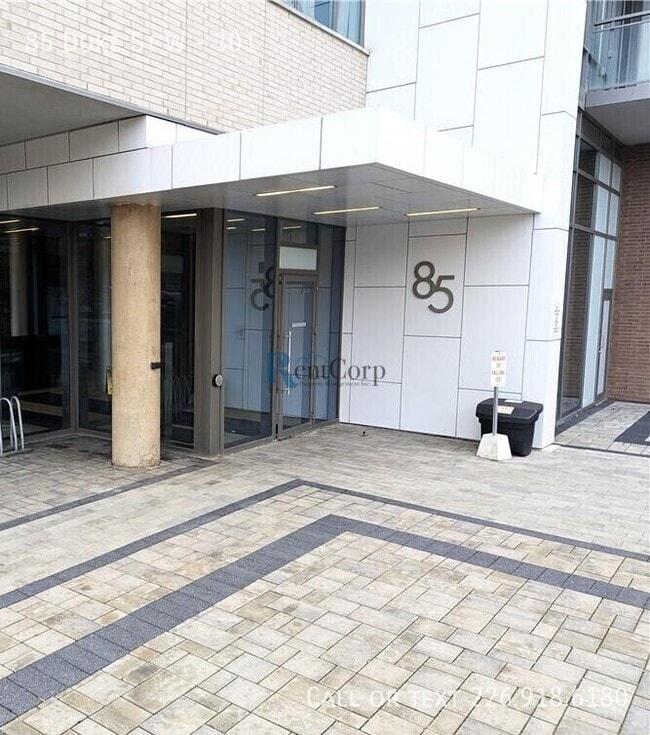 Photo - 85 Duke St W