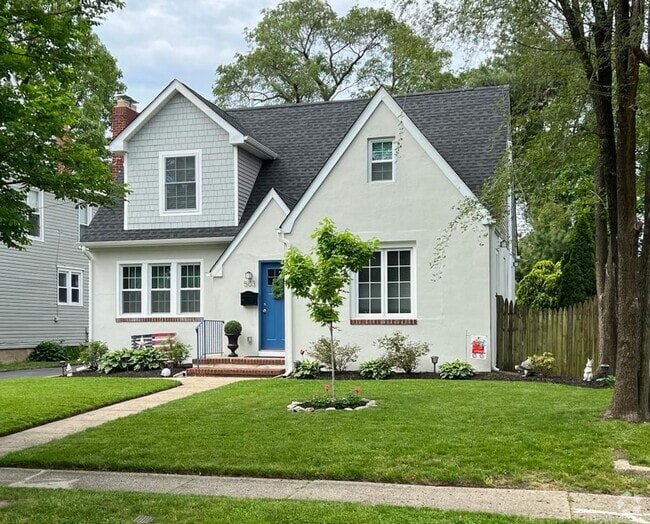 Building Photo - Bellmaw/Palmyra - 5 Bed 2 Bath Single Rental