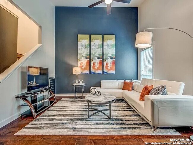 Photo - FURNISHED AND EQUIPPED LUXURY TOWNHOME  |  GATED  |  2 SWIMMING POOLS