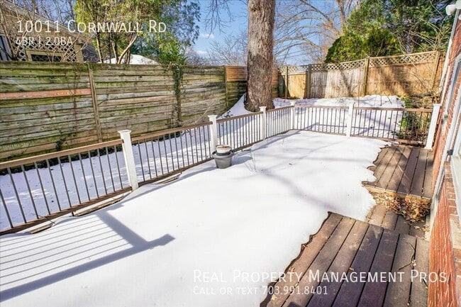 Photo - 10011 Cornwall Rd