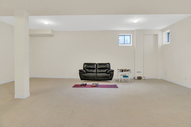 Photo - 293 Broadacre Dr Unité SI FL2-ID1504488P
