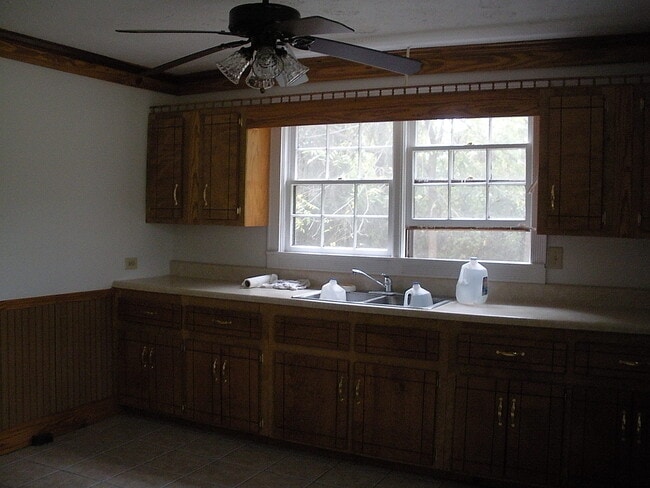 Photo - 12 Farmer Rd NW