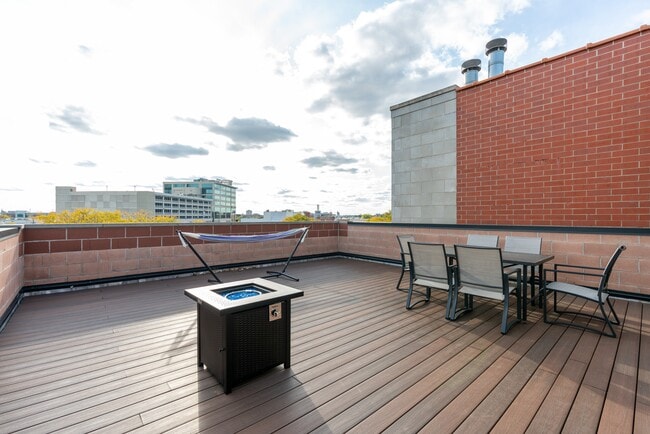 Photo - 1625 N Clybourn Ave Unit 3