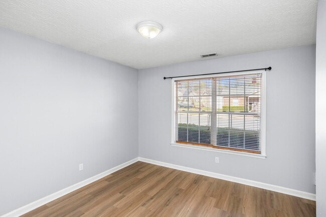 Photo - 2029 Williams Valley Dr